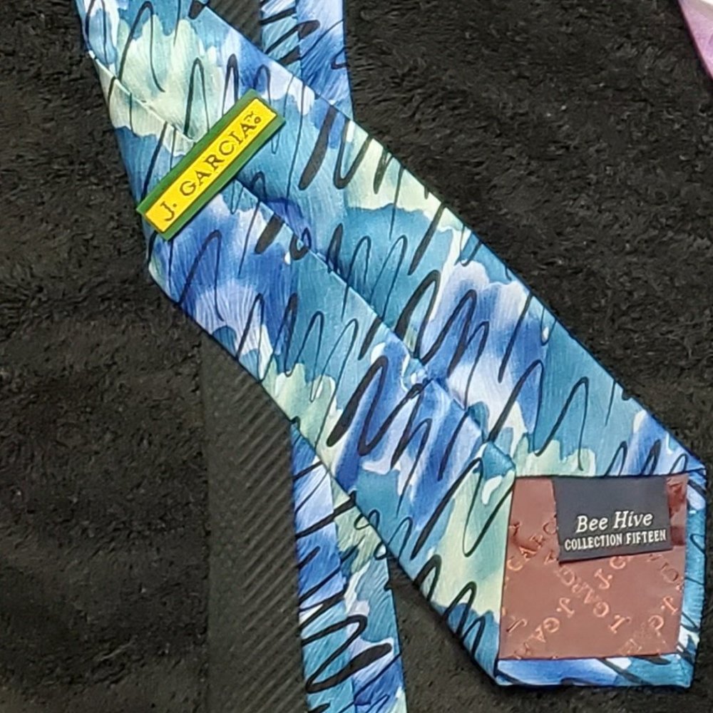 Jerry Garcia Tie Collection Fifteen called Bee Hive